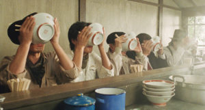 Tampopo---ramen-drinking